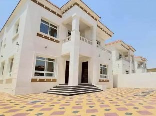 فيلا جديدة تشطيب مميز موقع روعة